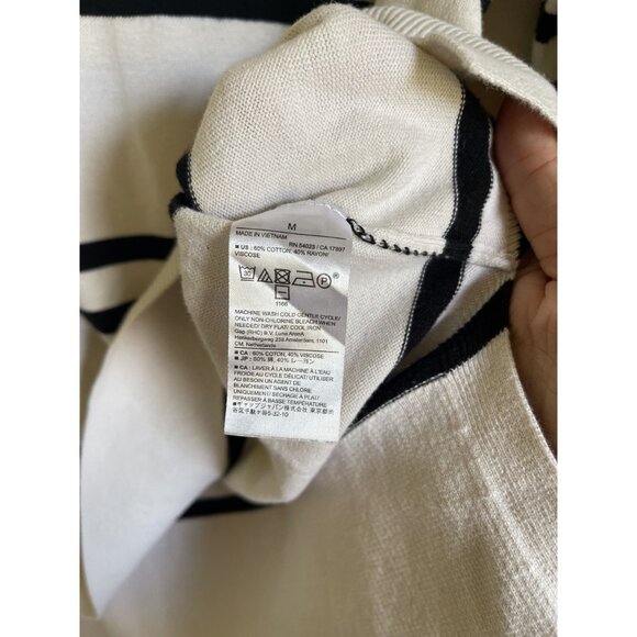 Banana Republic Factory Forever Sweater Size Medium Black Cream Crewneck Pullove - Picture 6 of 6